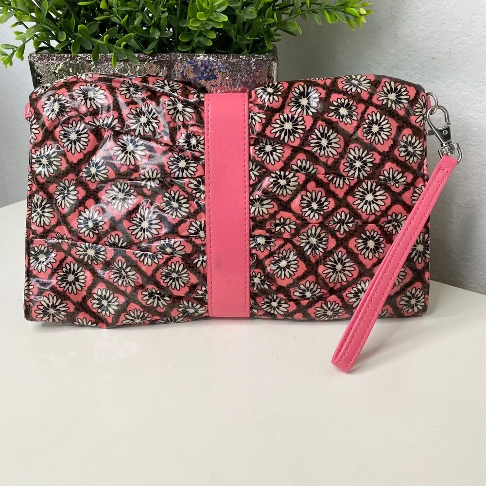 Vera Bradley Mocha‎ Rouge Frill Wristlet Clutch Wallet Floral Pink Brown Bag